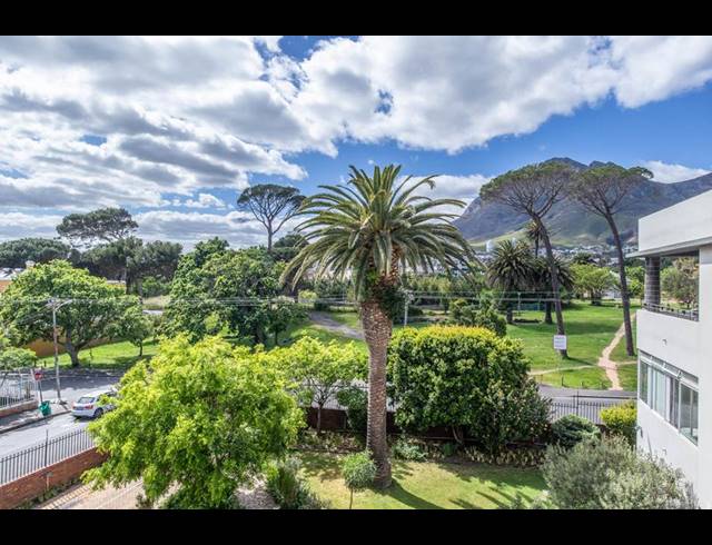 1 BEDROOM APARTMENT FOR SALE IN GARDENS